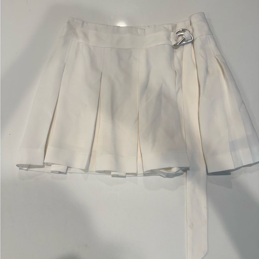 Cinq a Sept white pleated skirt size 4